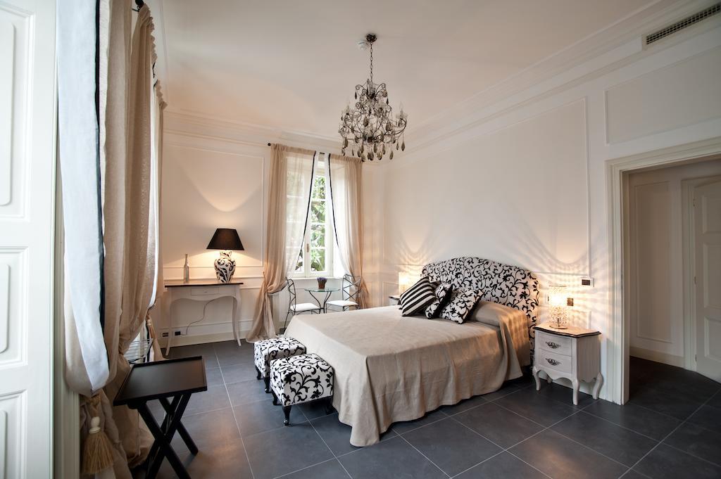 Relais Villa Vittoria ลาโญ ภายนอก รูปภาพ